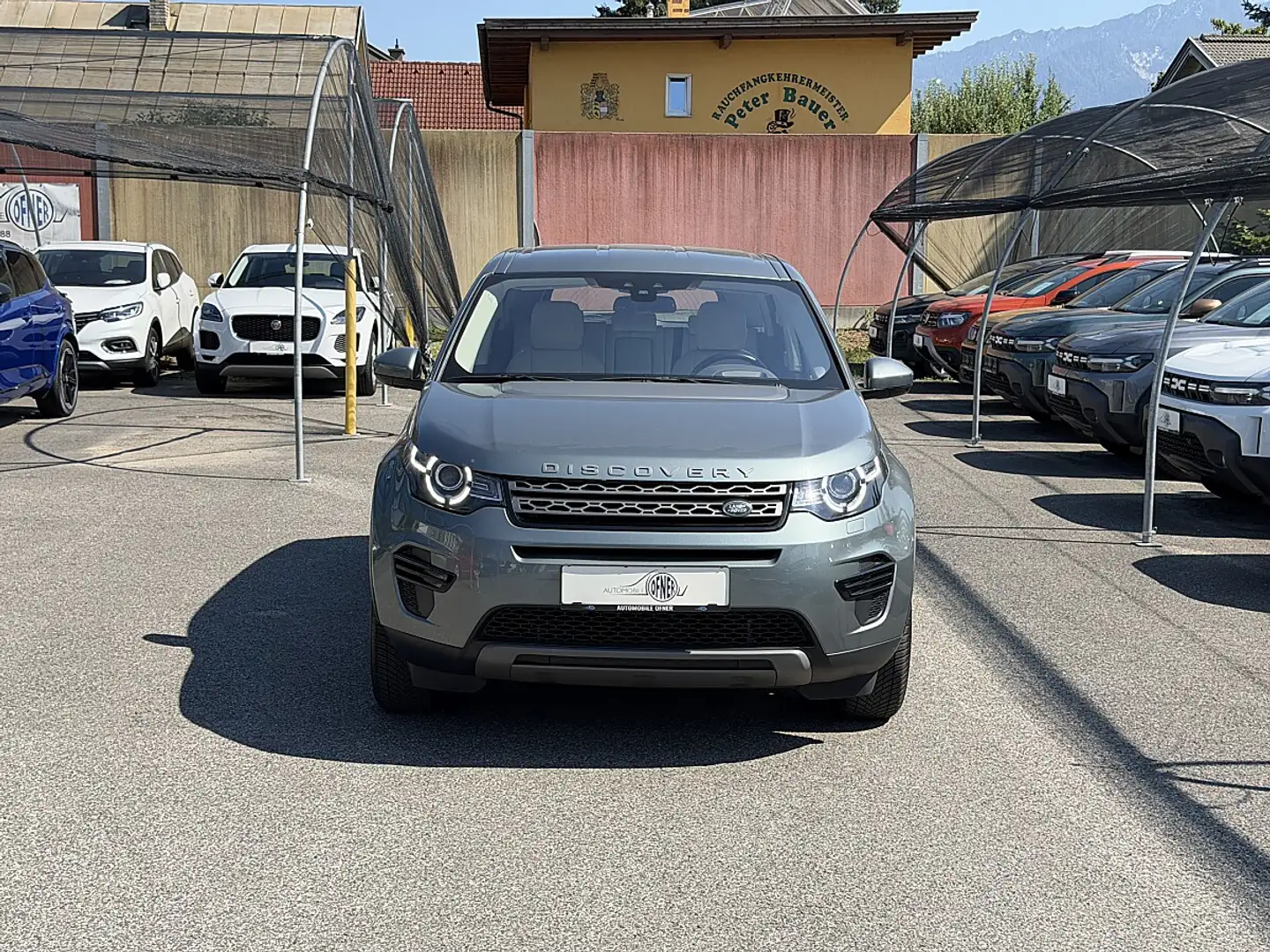 Land Rover Discovery Sport 2,0 SD4 4WD SE Aut. HeadUp LED PDC Meridian Navi Grau - 2