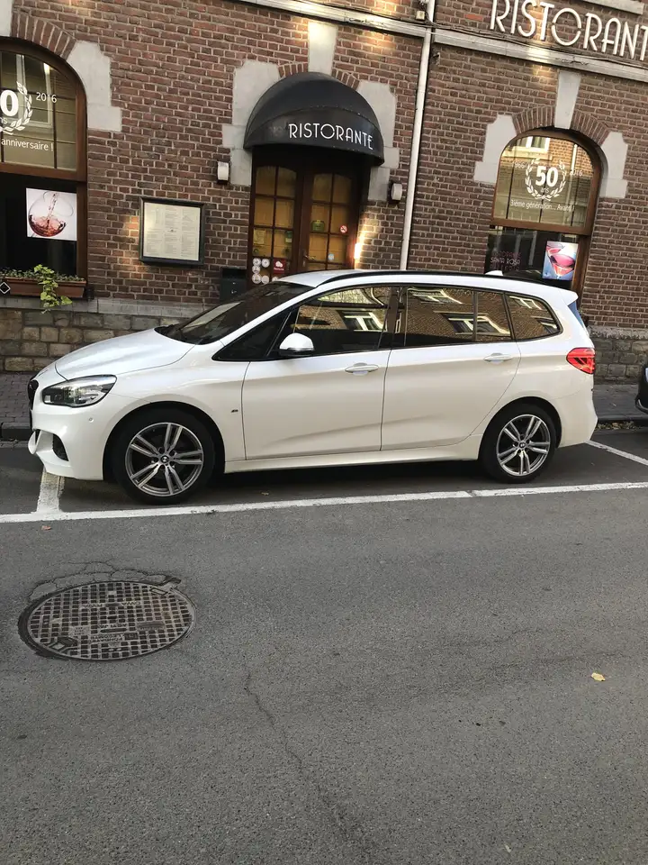 BMW 218