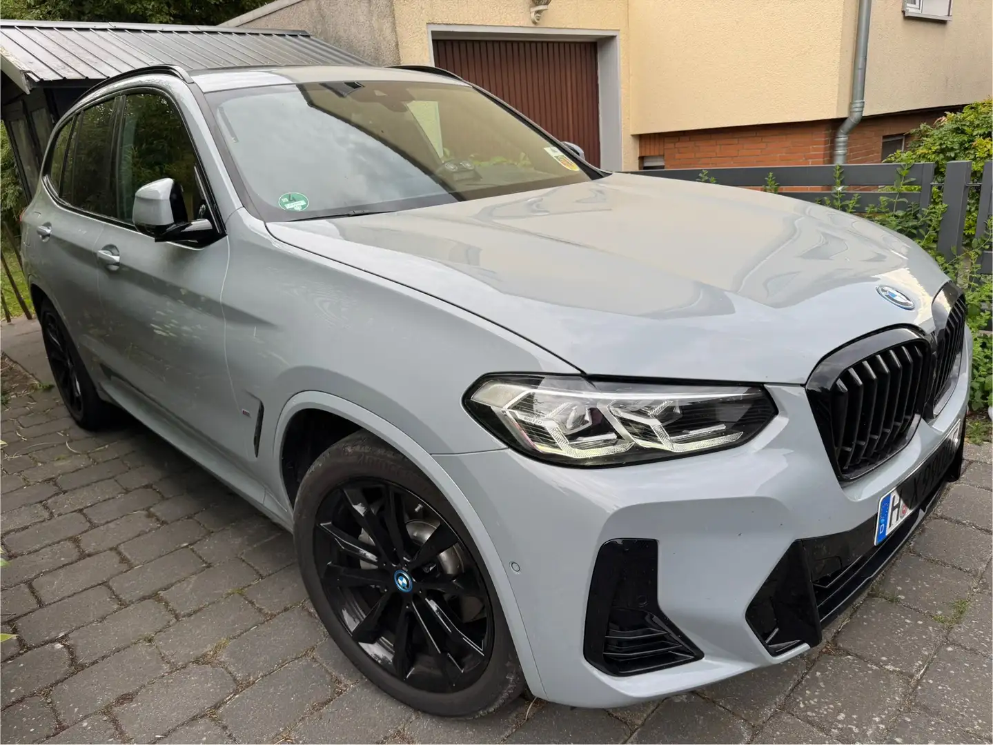 BMW X3 M xDrive30e Aut. Sport, Grau met. - 1