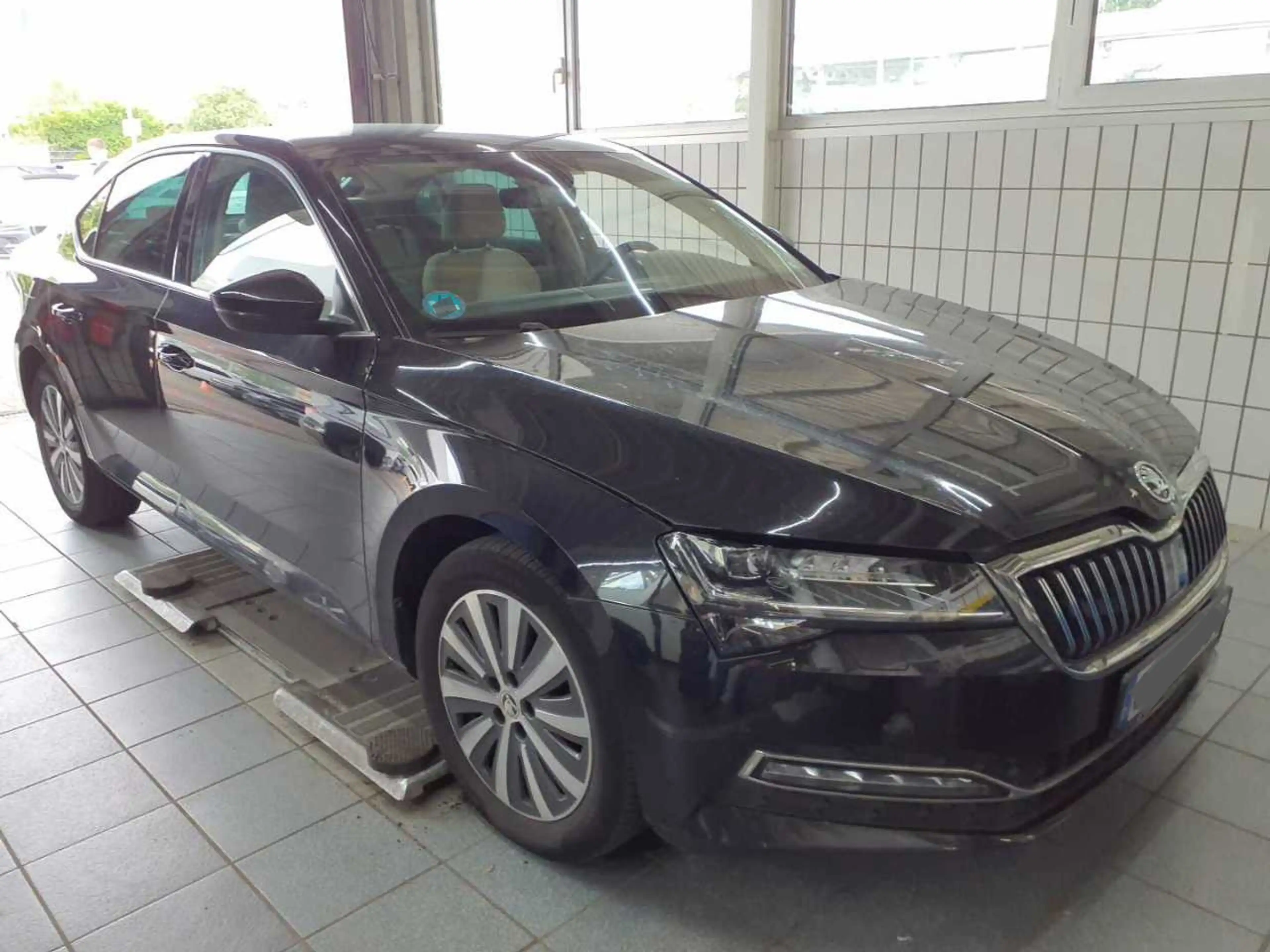 Skoda Superb 2.0 TDI Style, Amundsen, Assist, Smart Li — photo 2