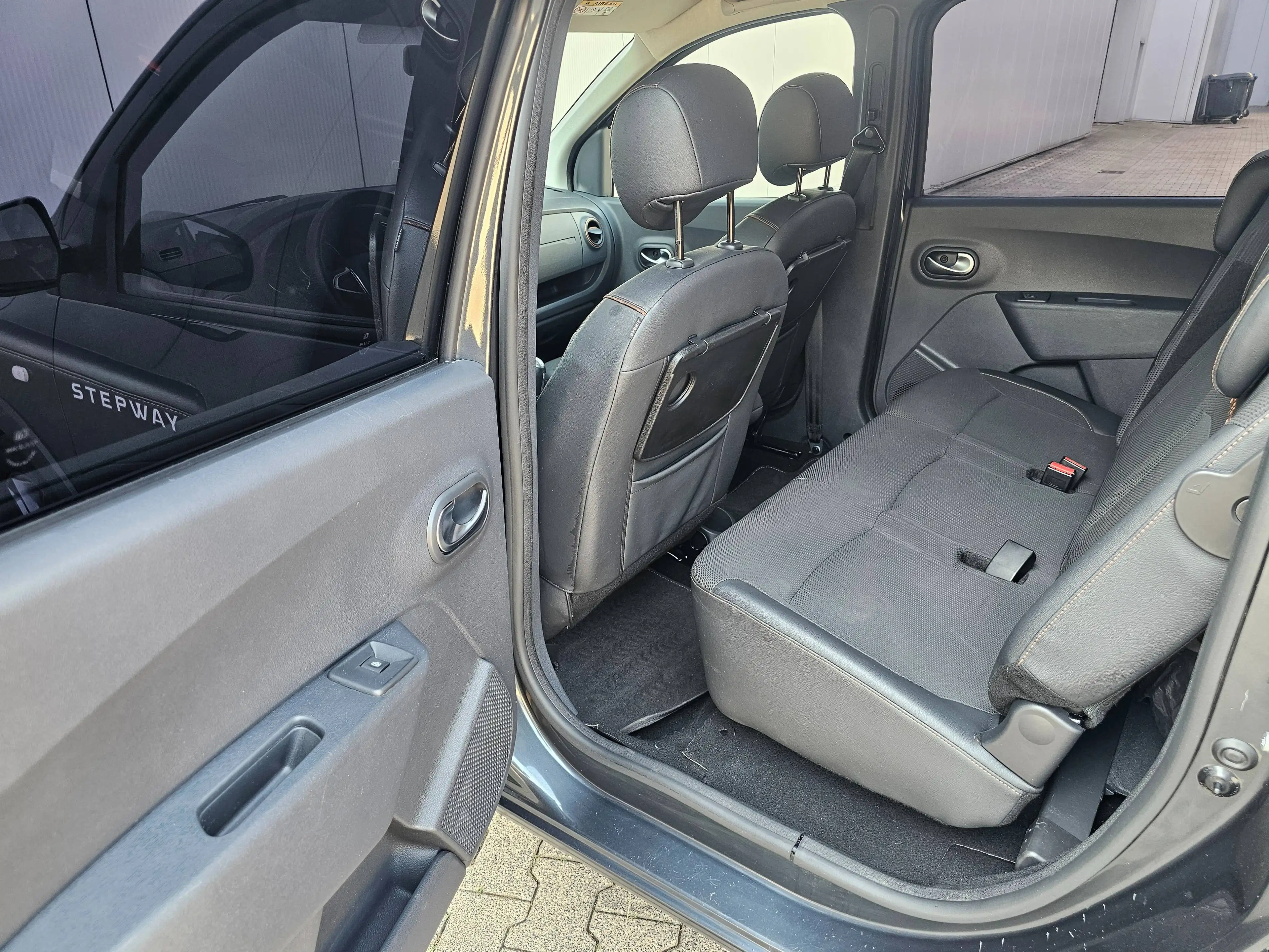 Dacia Lodgy Stepway Celebration*STEUERKETTE/INSP. NEU* — photo 14