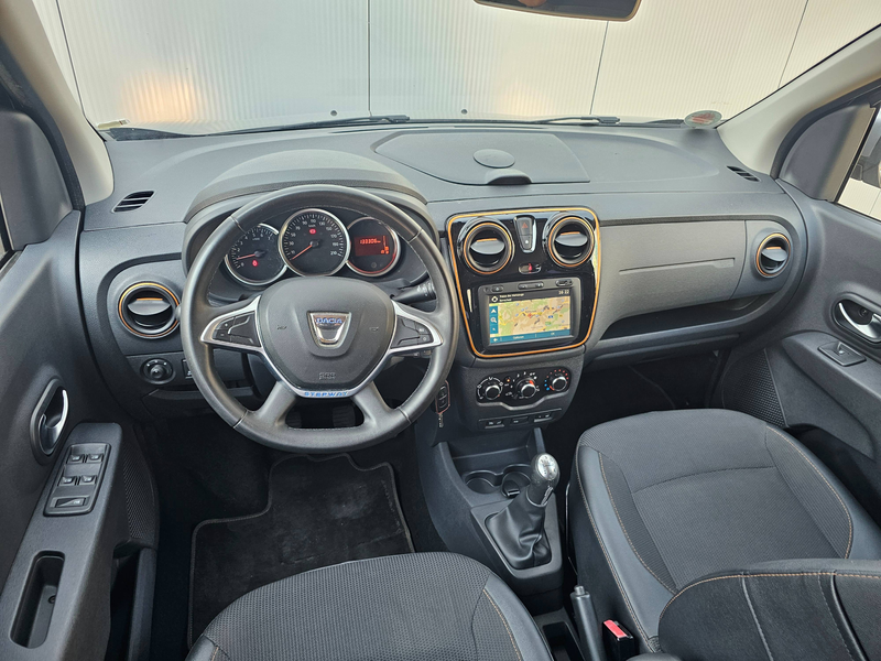 Dacia Lodgy Stepway Celebration*STEUERKETTE/INSP. NEU* — photo 10