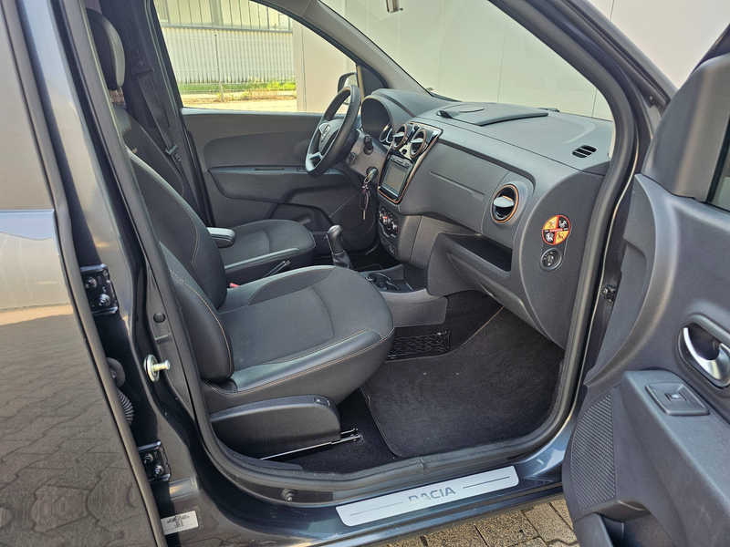 Dacia Lodgy Stepway Celebration*STEUERKETTE/INSP. NEU* — photo 12
