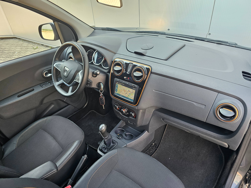 Dacia Lodgy Stepway Celebration*STEUERKETTE/INSP. NEU* — photo 13