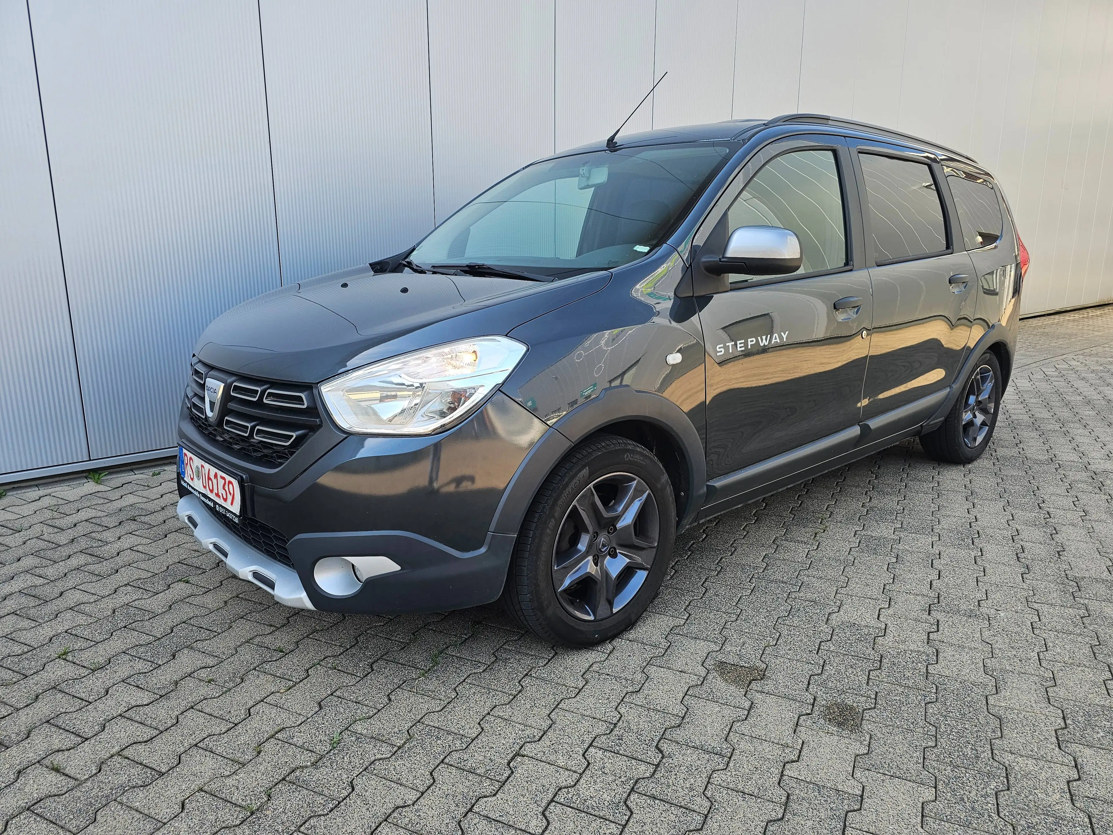 Dacia Lodgy Stepway Celebration*STEUERKETTE/INSP. NEU* — photo 3