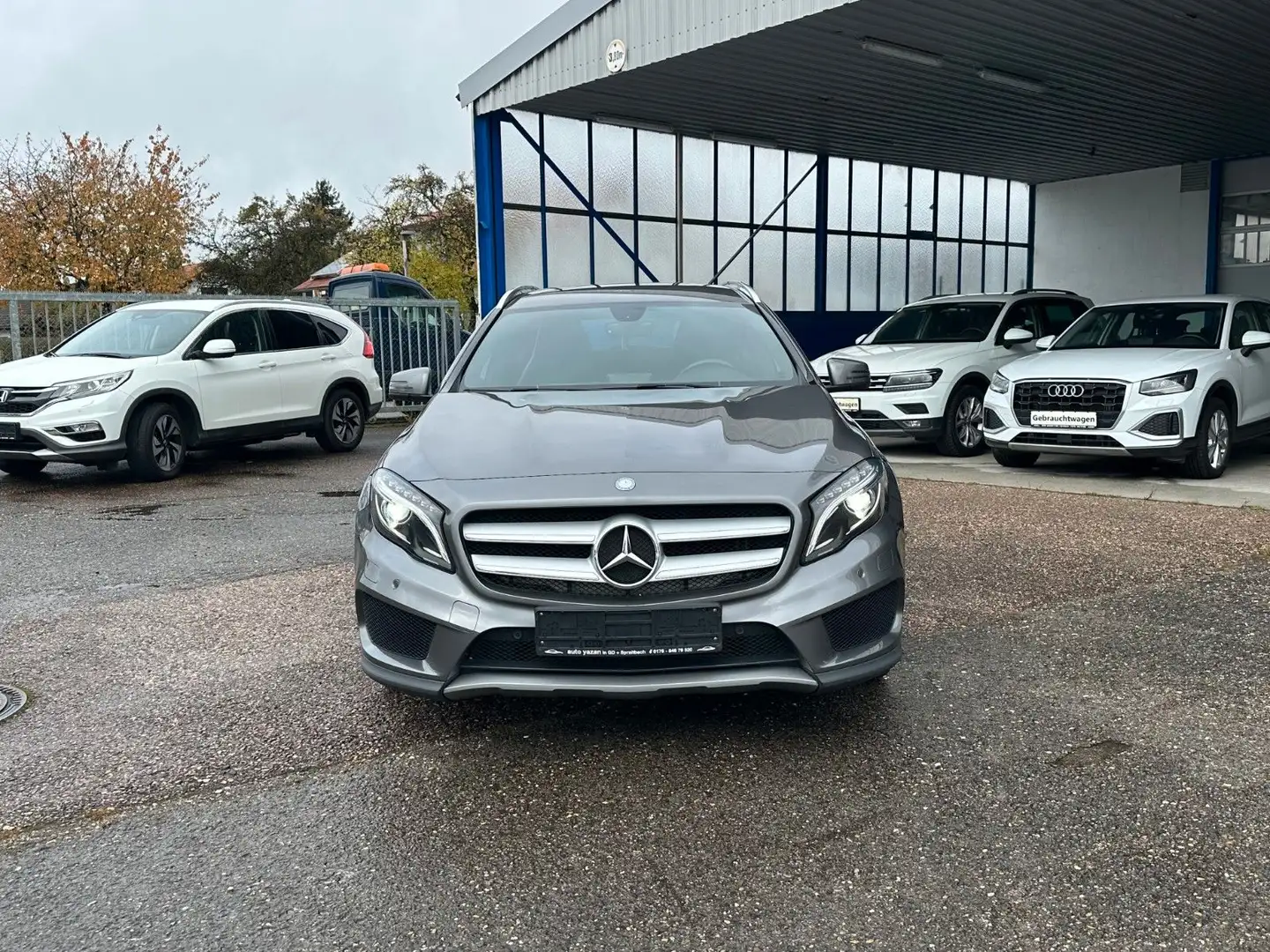 Mercedes-Benz GLA 250 GLA -Klasse GLA 250 4Matic AMG Line LED Grau - 2