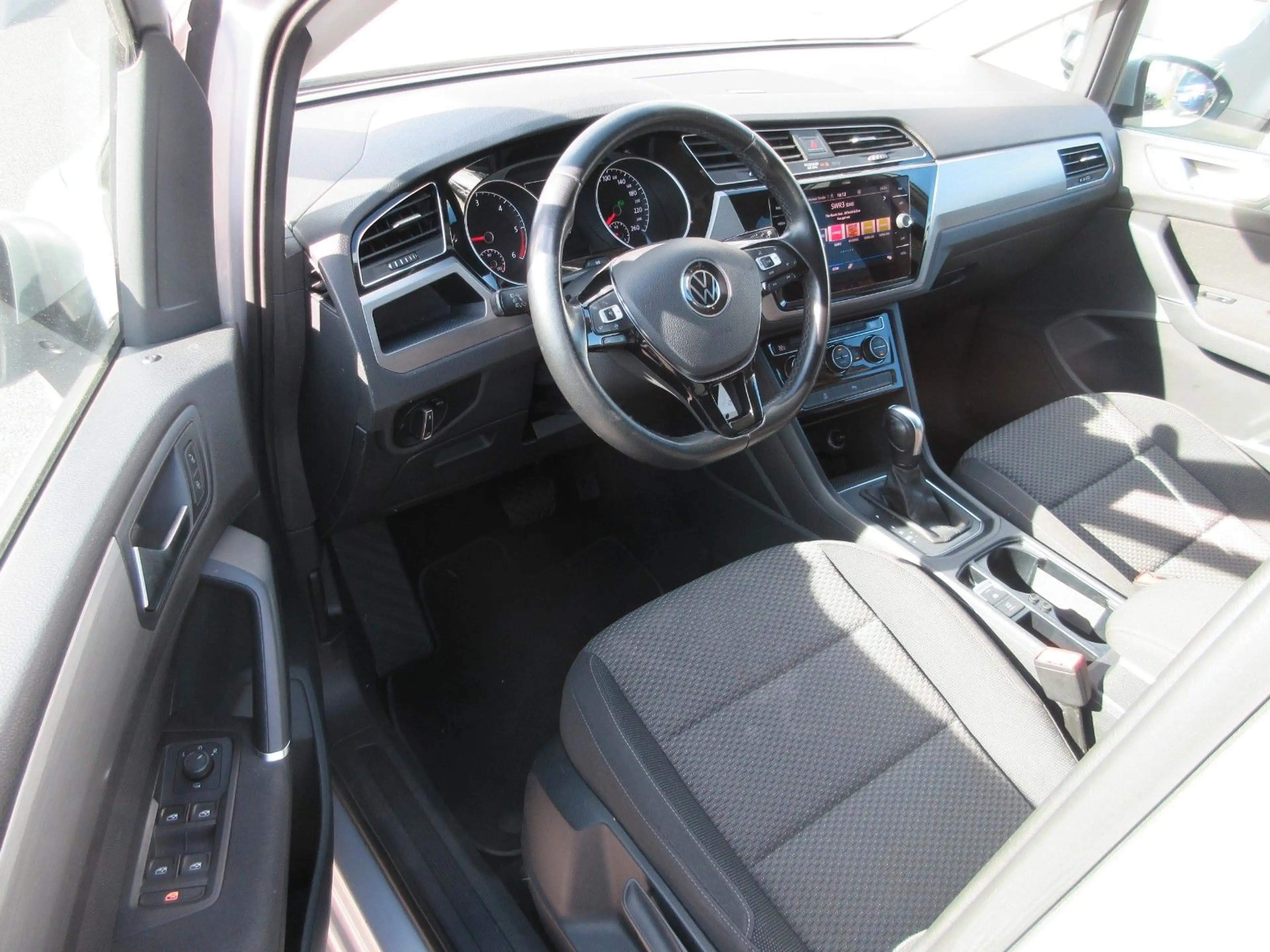 Volkswagen Touran Comfortline BMT **2.HAND** — photo 7