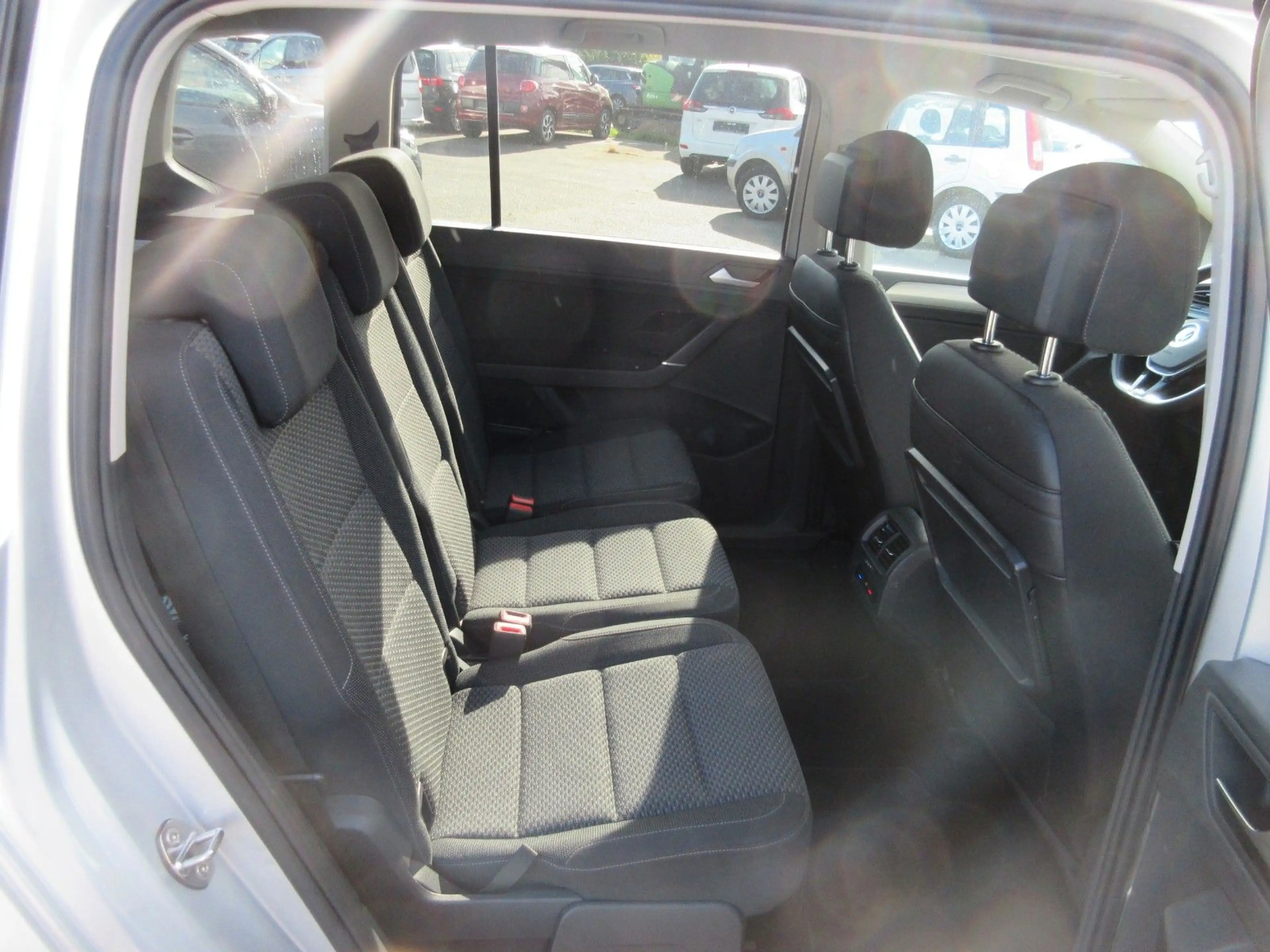 Volkswagen Touran Comfortline BMT **2.HAND** — photo 10