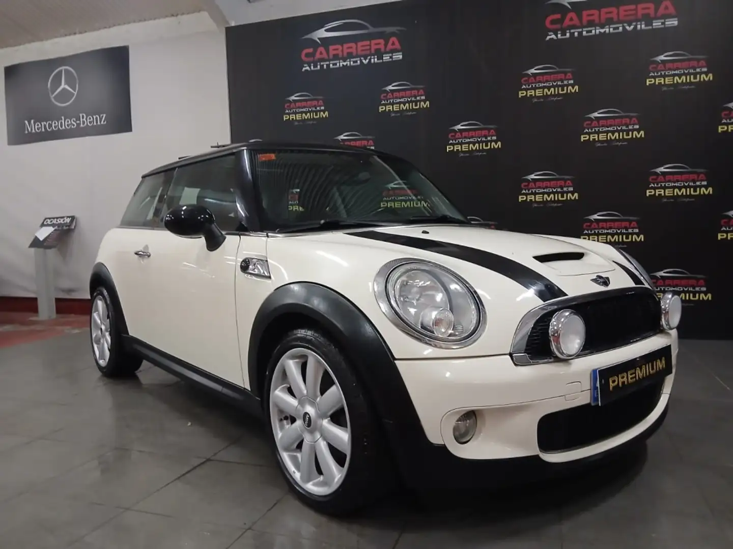 MINI Cooper S Beige - 1