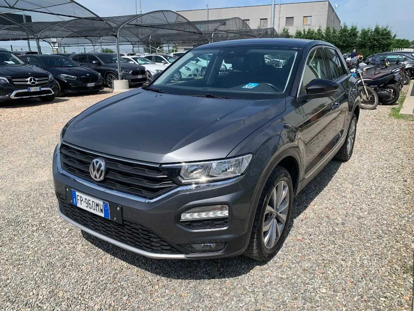 Volkswagen T-Roc 1.5 TSI ACT Advanced BlueMotion Technology Grau - 1