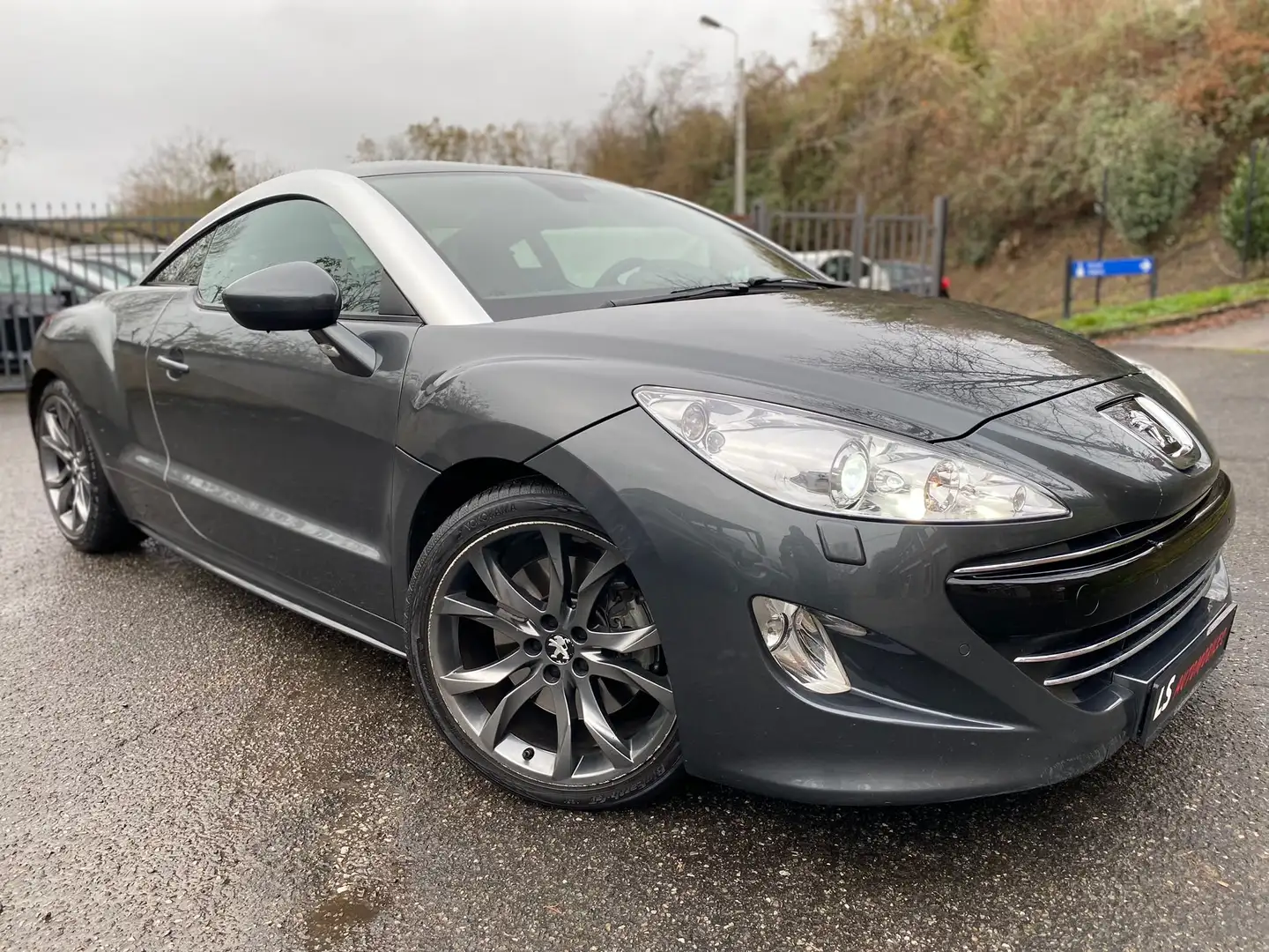 Peugeot RCZ RCZ 2.0 HDi FAP Grau - 1