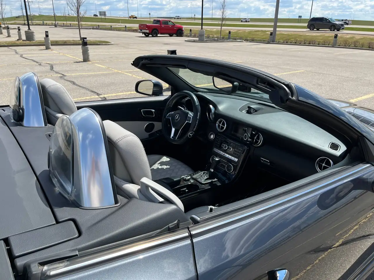 Mercedes-Benz SLK снимка Mercedes-Benz SLK