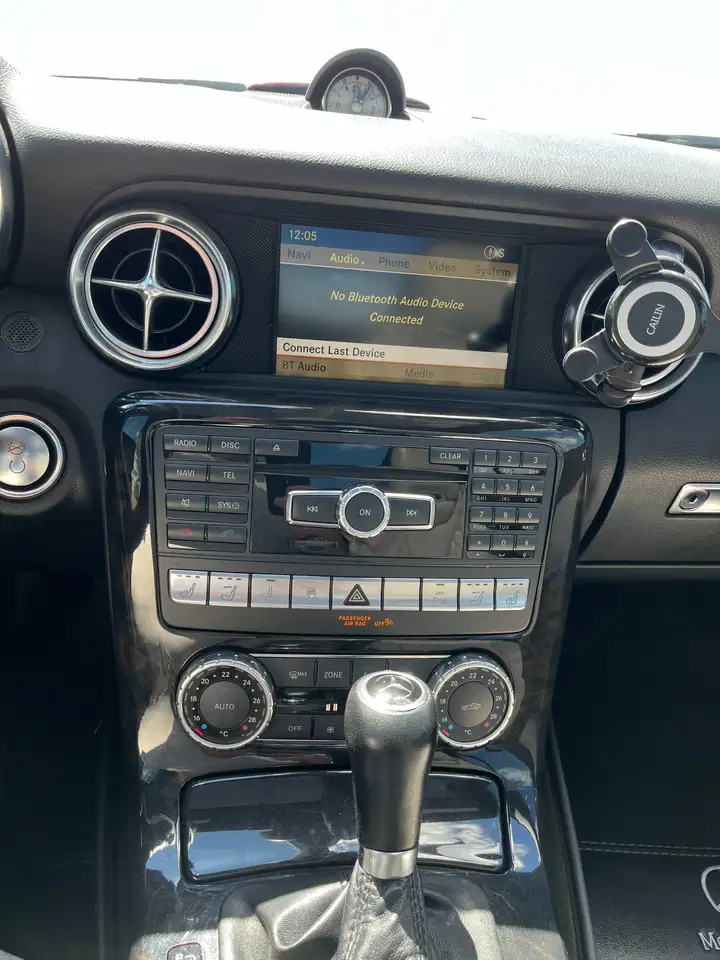 Mercedes-Benz SLK снимка Mercedes-Benz SLK