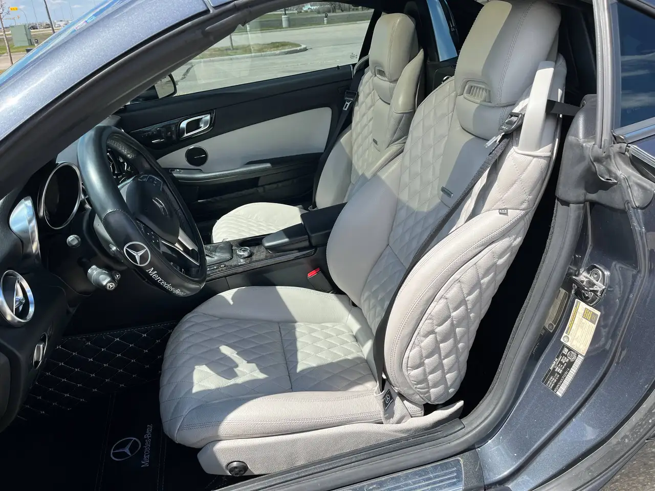 Mercedes-Benz SLK снимка Mercedes-Benz SLK