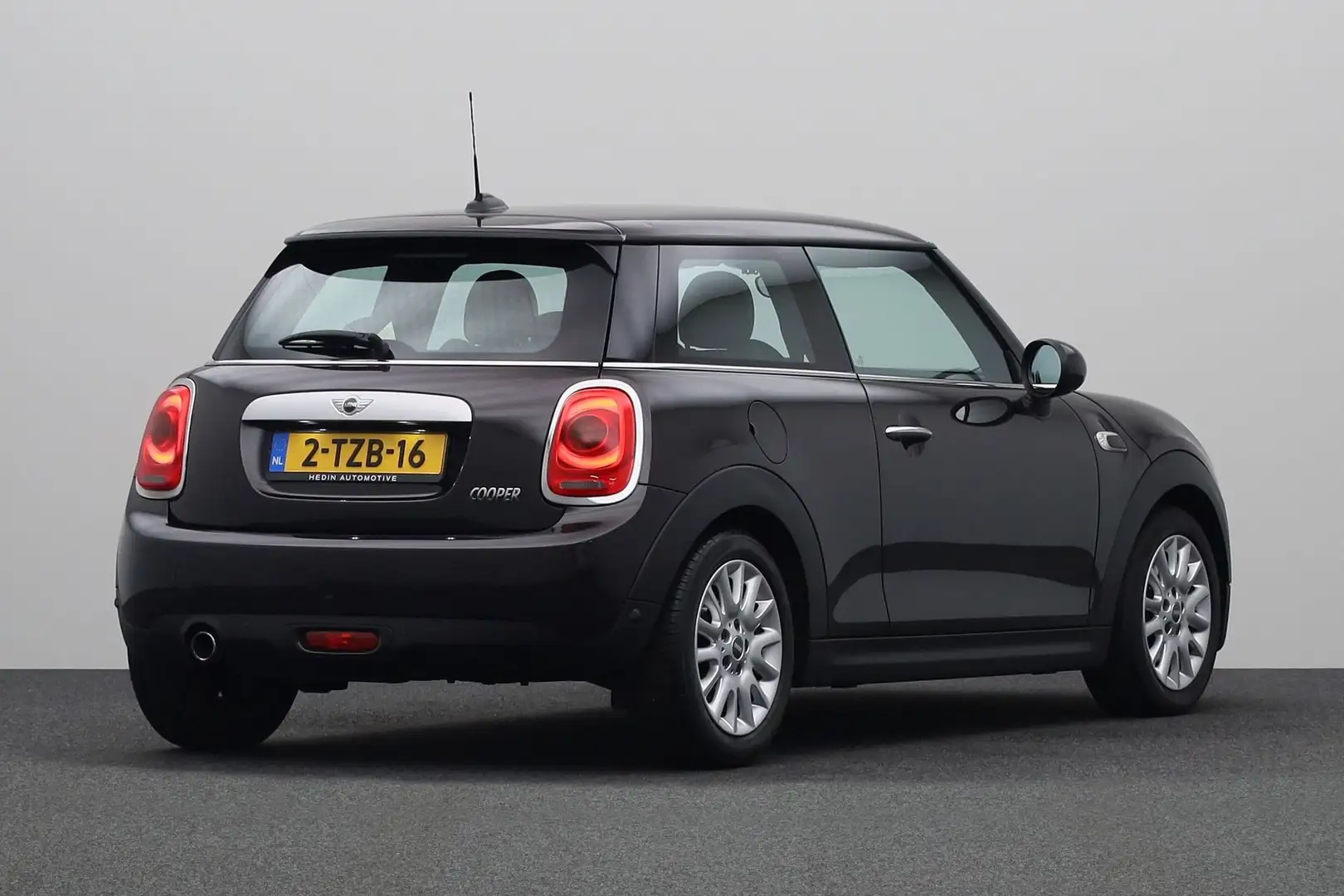 MINI Cooper 3-deurs 1.5 Chili | Cruise control | Stoelverwarmi Bruin - 2