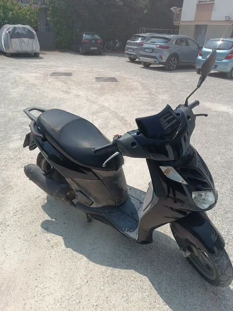 Aprilia Sportcity 125 Noir - 1