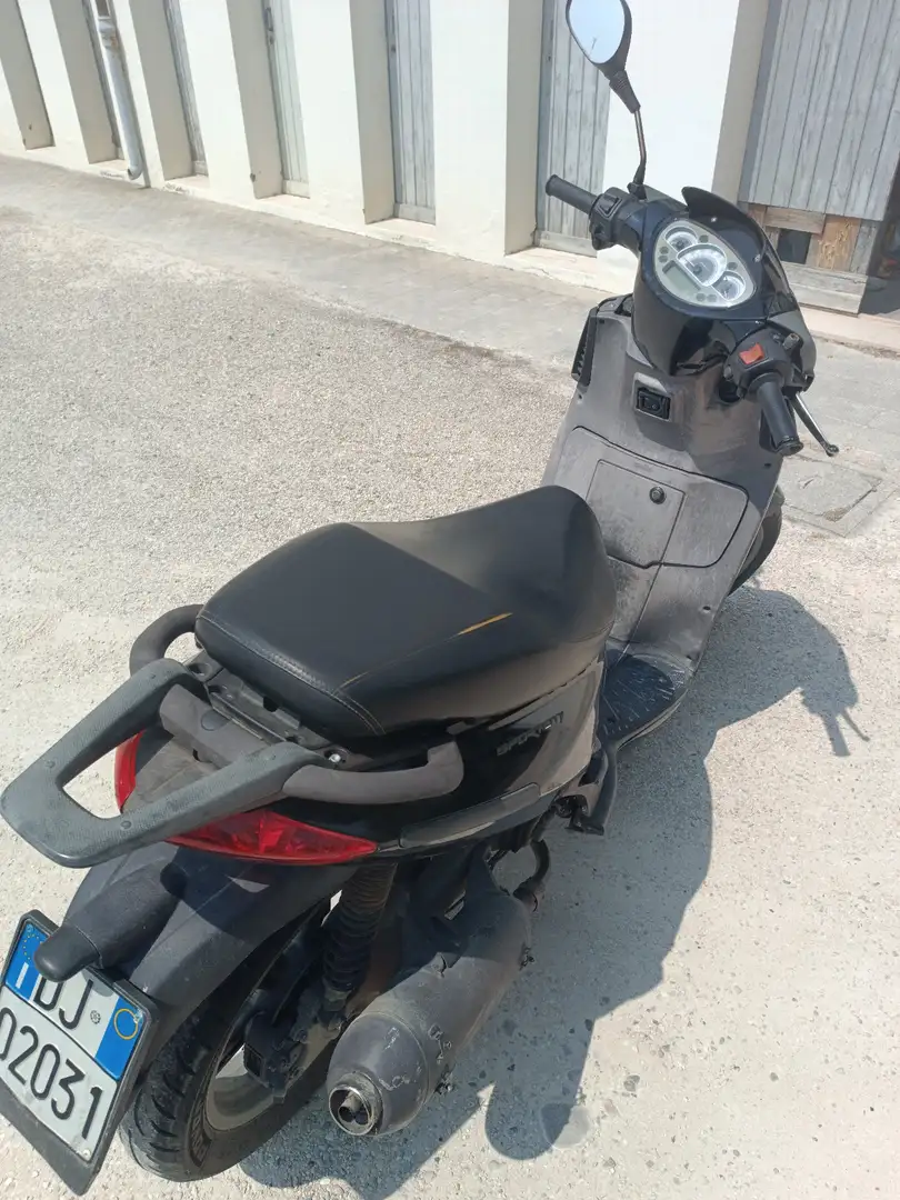 Aprilia Sportcity 125 Noir - 2
