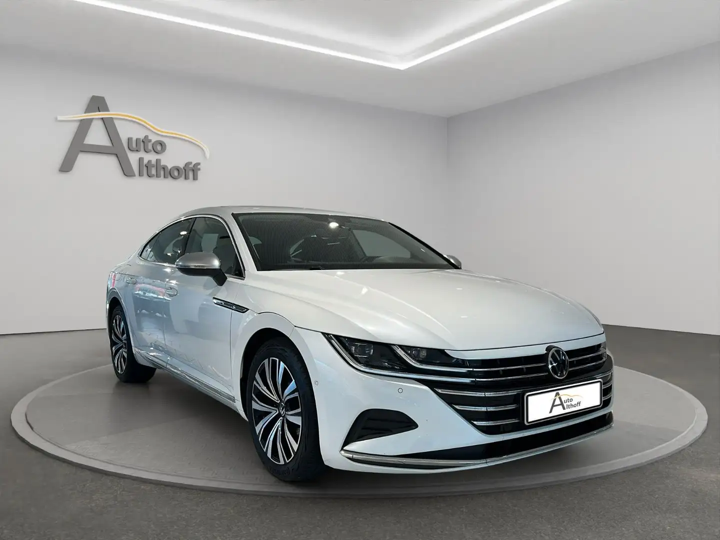 Volkswagen Arteon Elegance 2.0TDI DSG NAVI AHK LED Blanc - 1