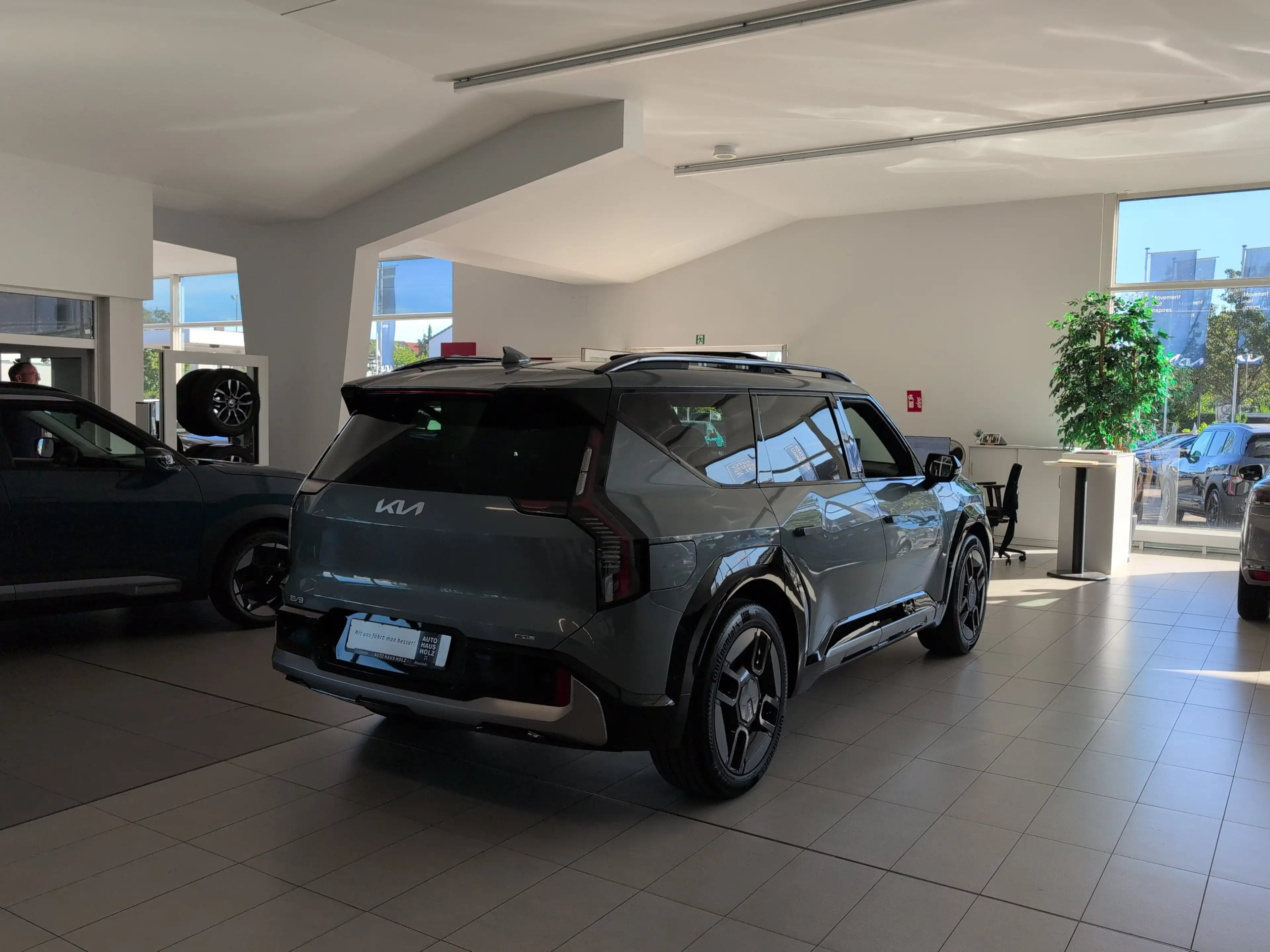 Kia EV9 AWD GT-Line 99,8-kWh Glasdach — photo 4