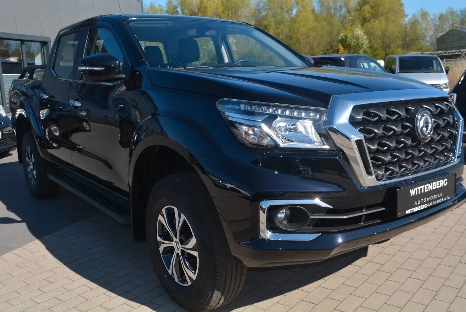 DFSK Rich 6 PICKUP DOKA-Luxury 4x4 AHK mit 3000kg Ahl Schwarz - 2