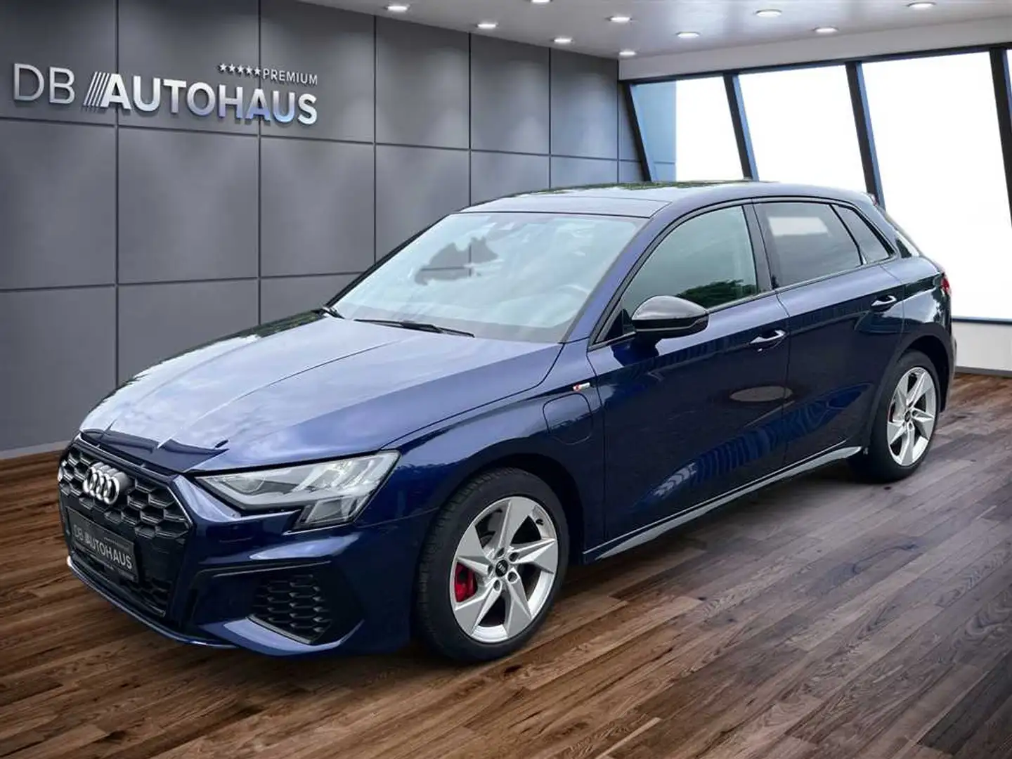 Audi A3 45 1.4 TFSI e S line S-tronic Blauw - 1