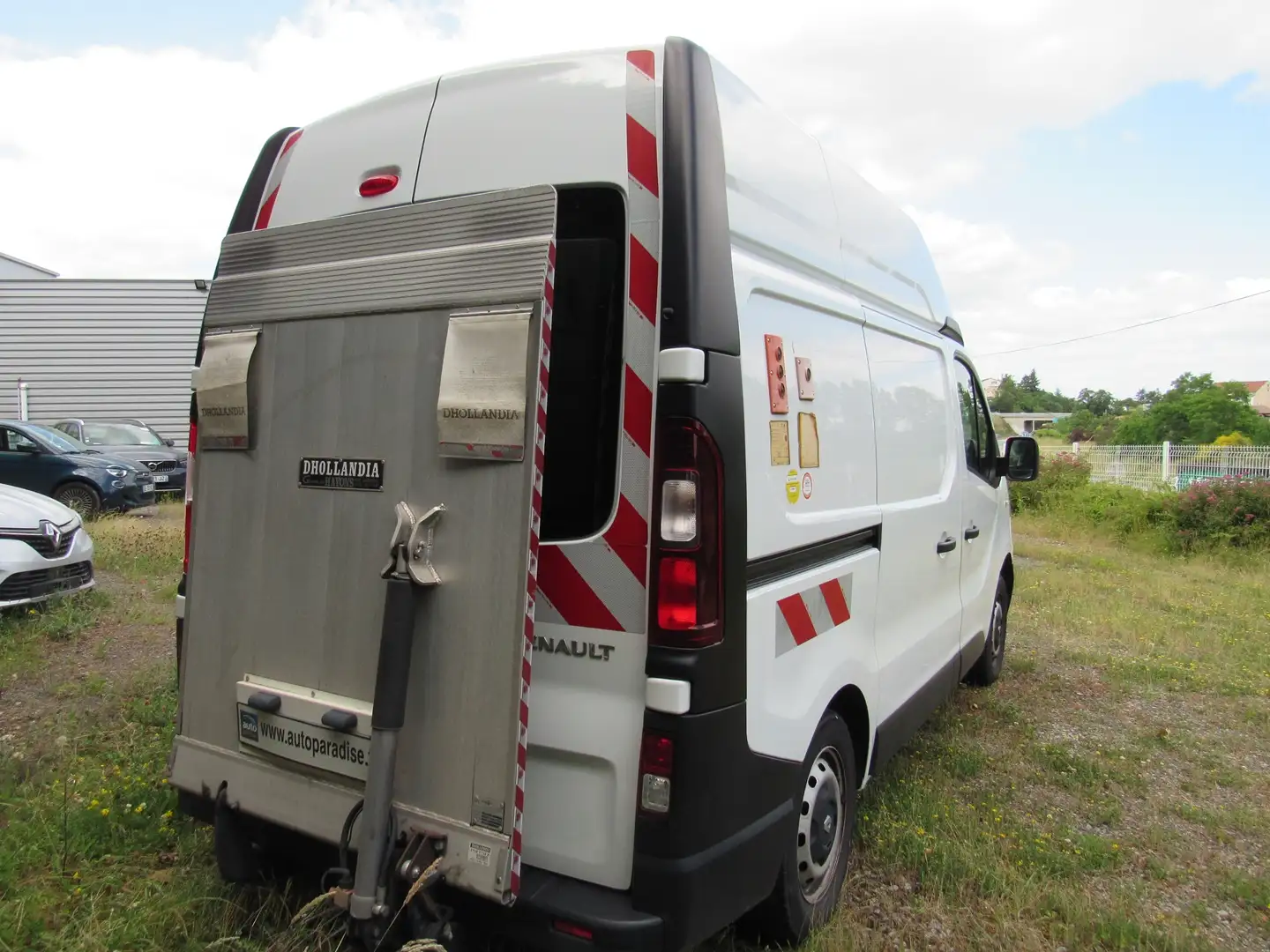 Renault Trafic L1H2 1.6 DCI 125 CONFORT Wit - 2
