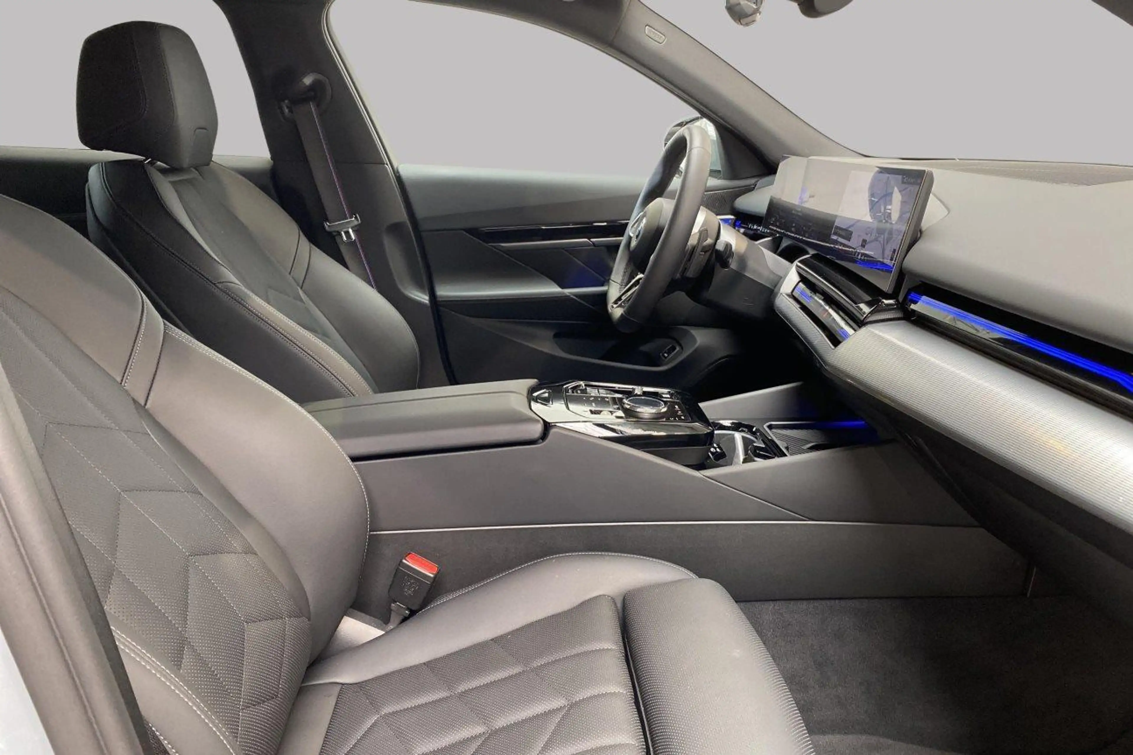 BMW 530 xDrive - M Sport Package Pro - — photo 8
