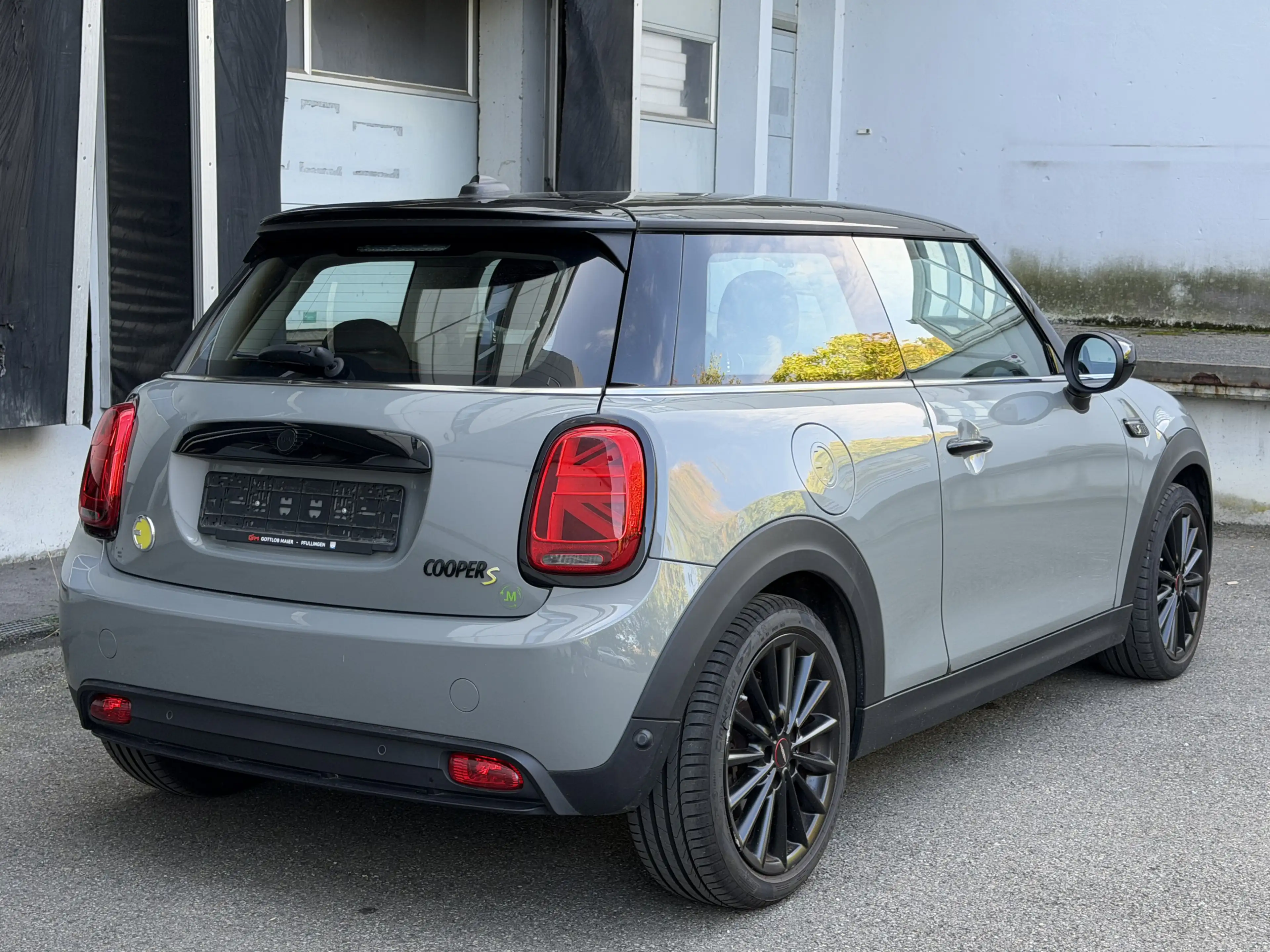MINI Cooper SE Essential Trim LED Live-Cockpit Tempom — photo 9