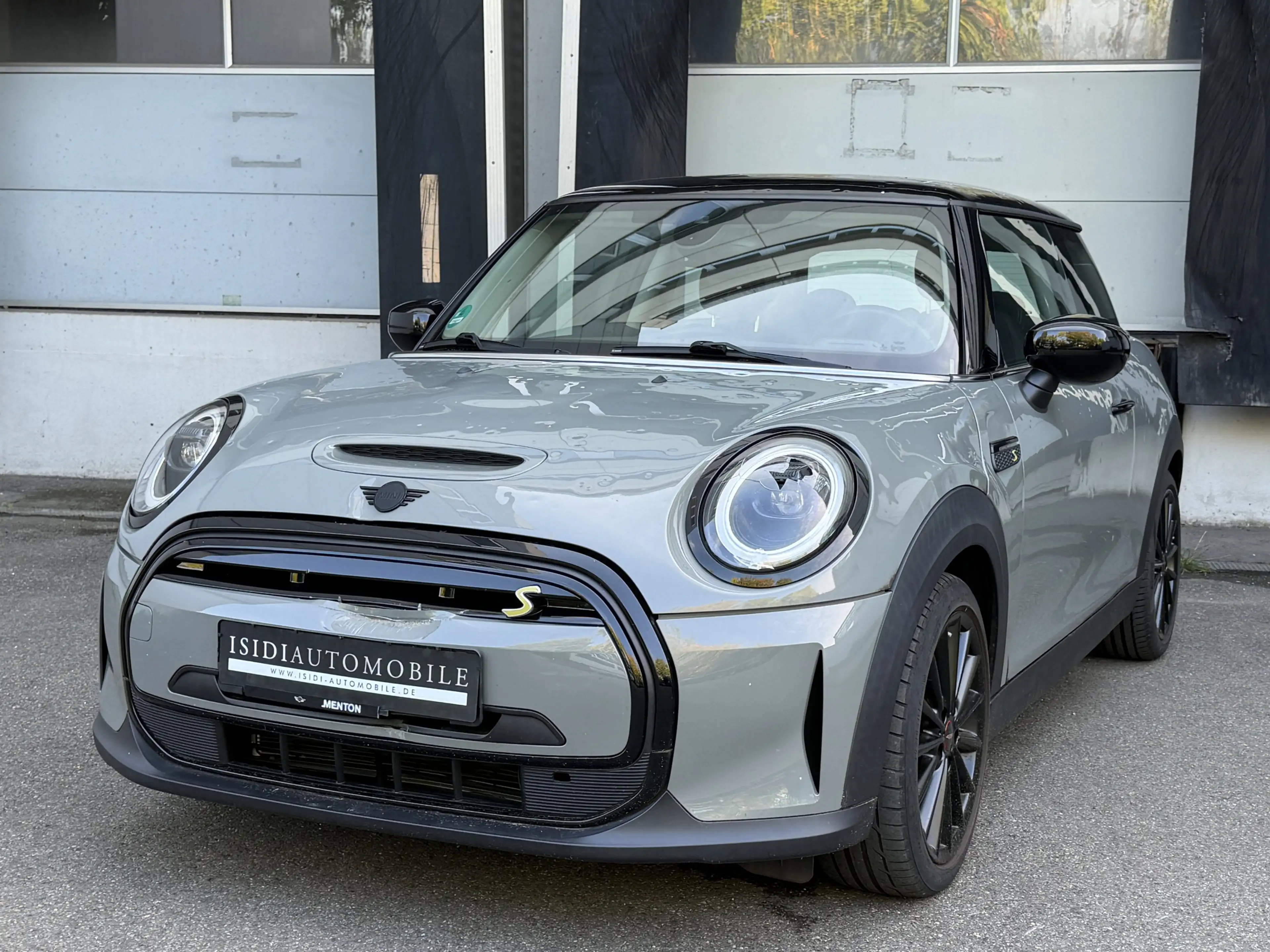 MINI Cooper SE Essential Trim LED Live-Cockpit Tempom — photo 2