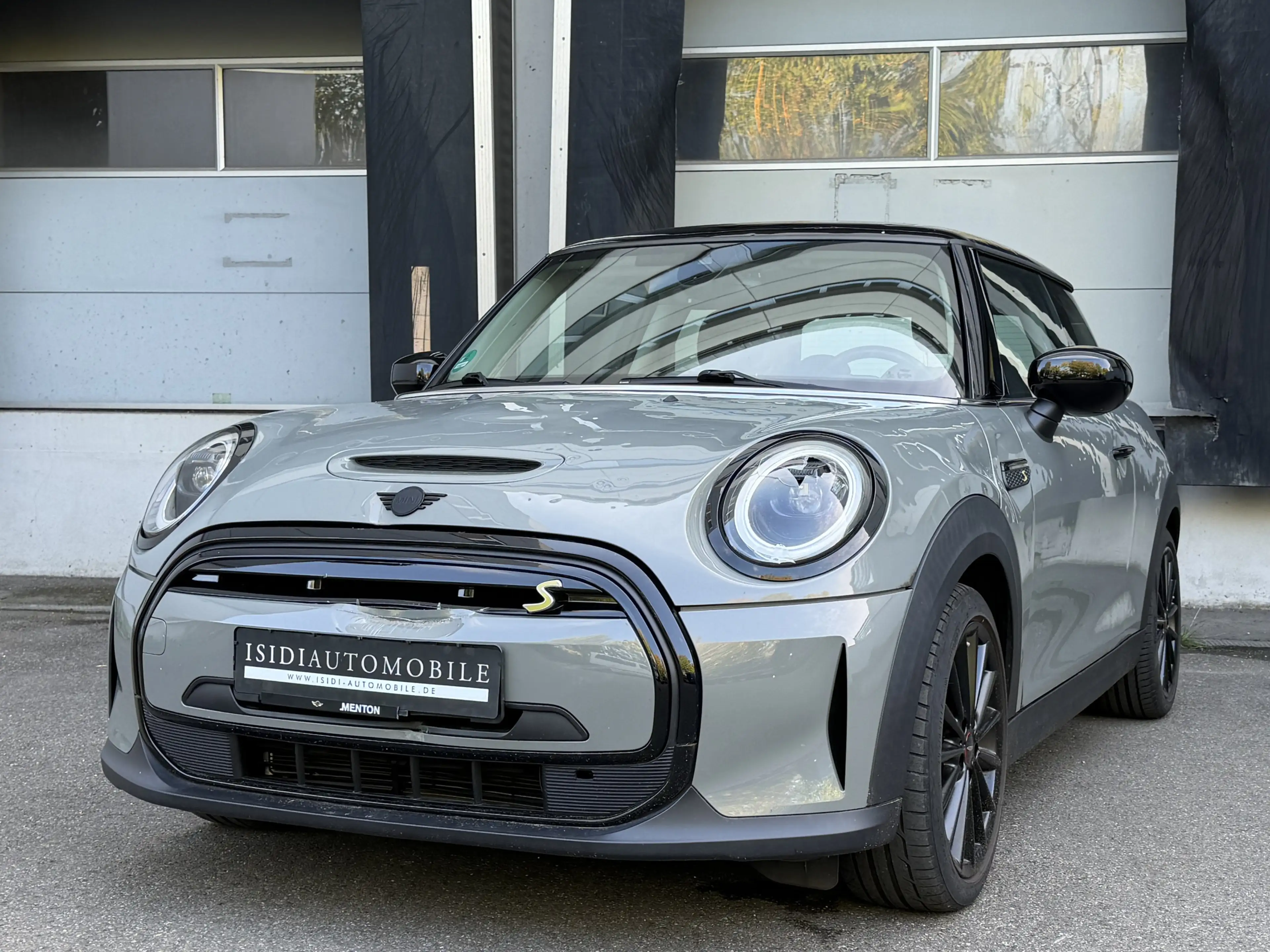 MINI Cooper SE Essential Trim LED Live-Cockpit Tempom — photo 3