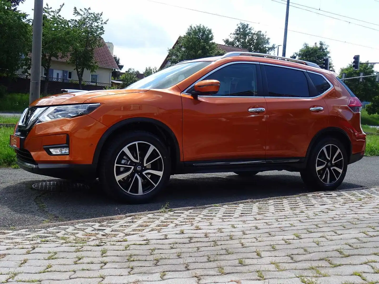 Nissan X-Trail Diesel 2.0 dCi ALL-MODE 4x4i Xtronic Tekna 7S Оранжевий - 2