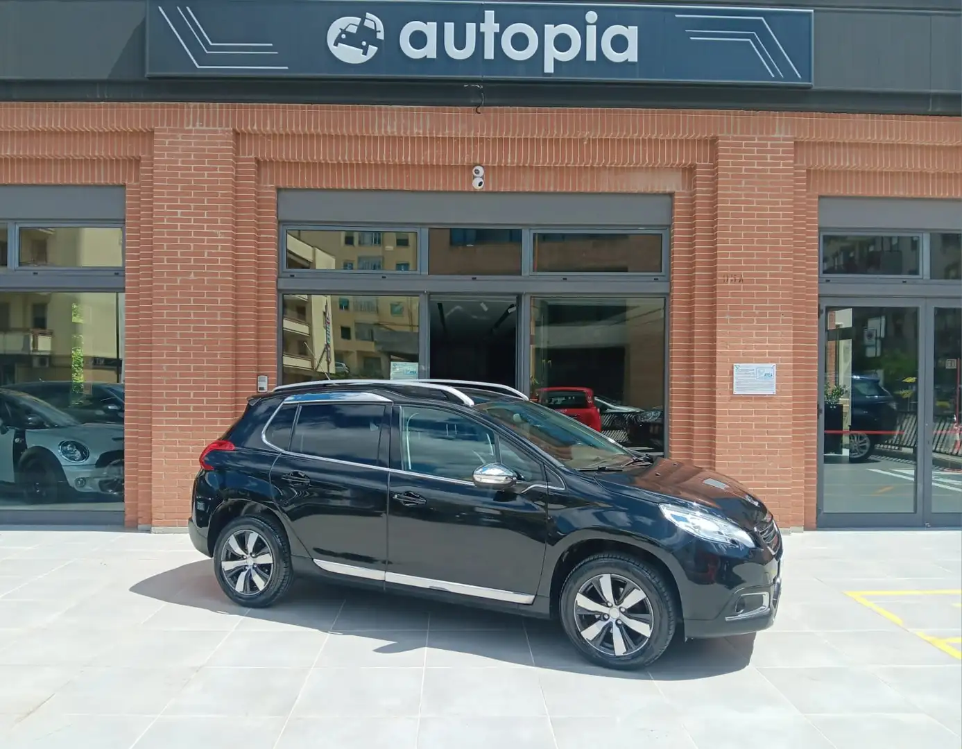 Peugeot 2008 2008 1.6 e-hdi 8v Allure s Zwart - 2