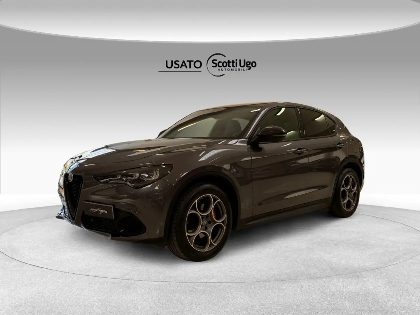 Alfa Romeo Stelvio 2.2 Turbo Sprint Šedá - 1