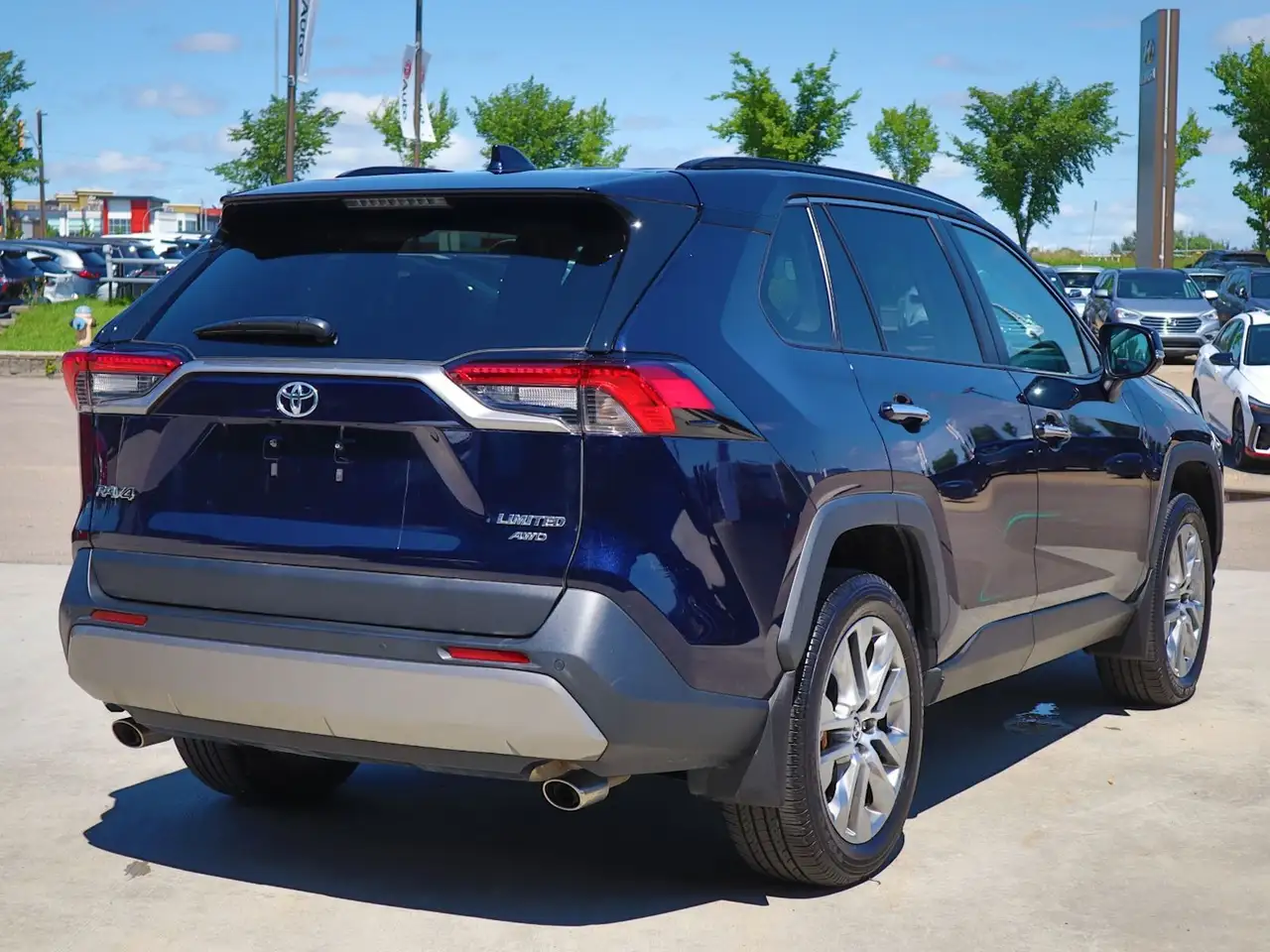Toyota RAV 4 photo Toyota RAV 4