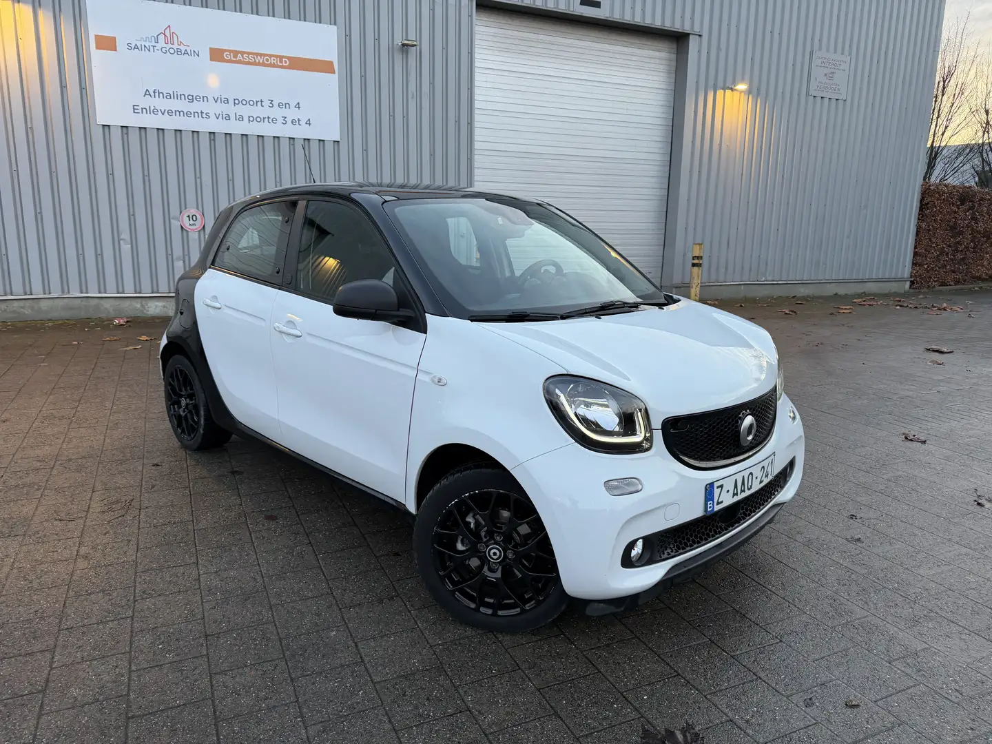 smart forFour 17.6 kWh EQ Comfort+ (EU6.2) Blanc - 2