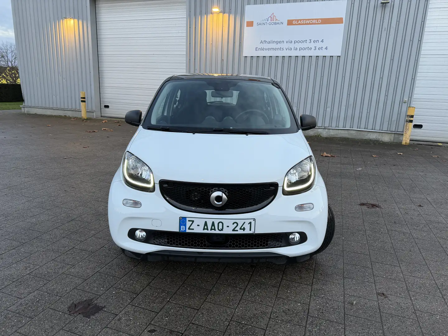 smart forFour 17.6 kWh EQ Comfort+ (EU6.2) Blanc - 1