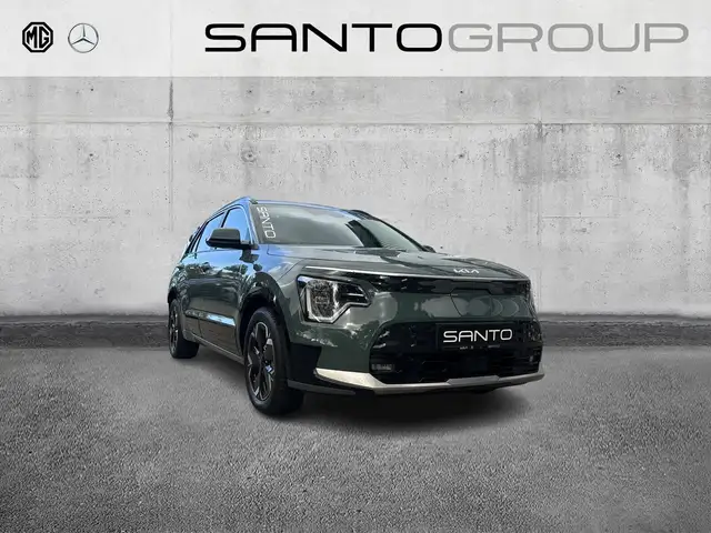 Kia Niro e- Inspiration (64,8kWh) Navi/Autom./Klima/BC LED/Sitzhzg./MF-Lenkrad/L-R Sensor/Leder/Dachrel./eFH./NSW