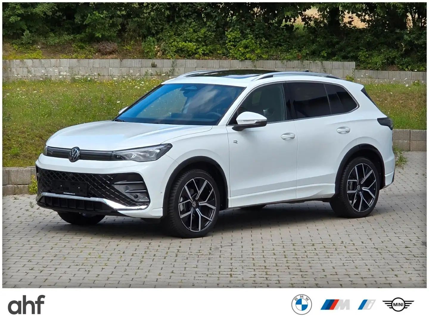 Volkswagen Tiguan 1.5eTSI R-Line HUD PANO ACC IQ 360 H/K 20 Weiß - 2