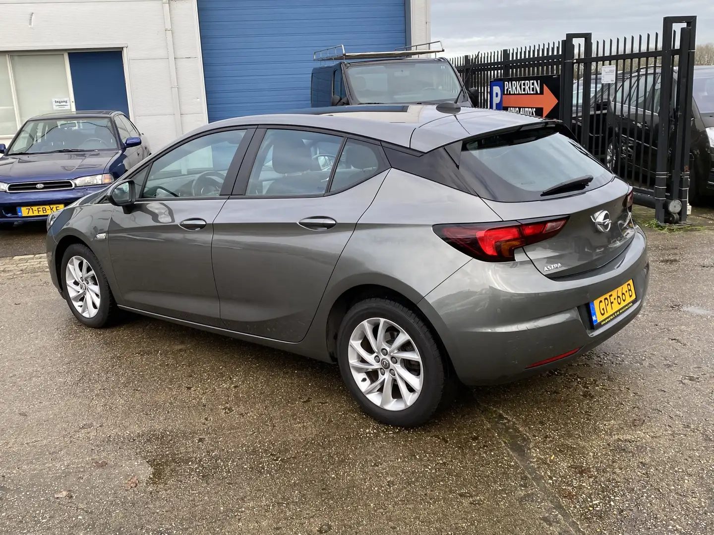 Opel Astra 1.2 Edition 2020, 6-BAK, AIRCO(CLIMA), CRUISE CONT Grijs - 2