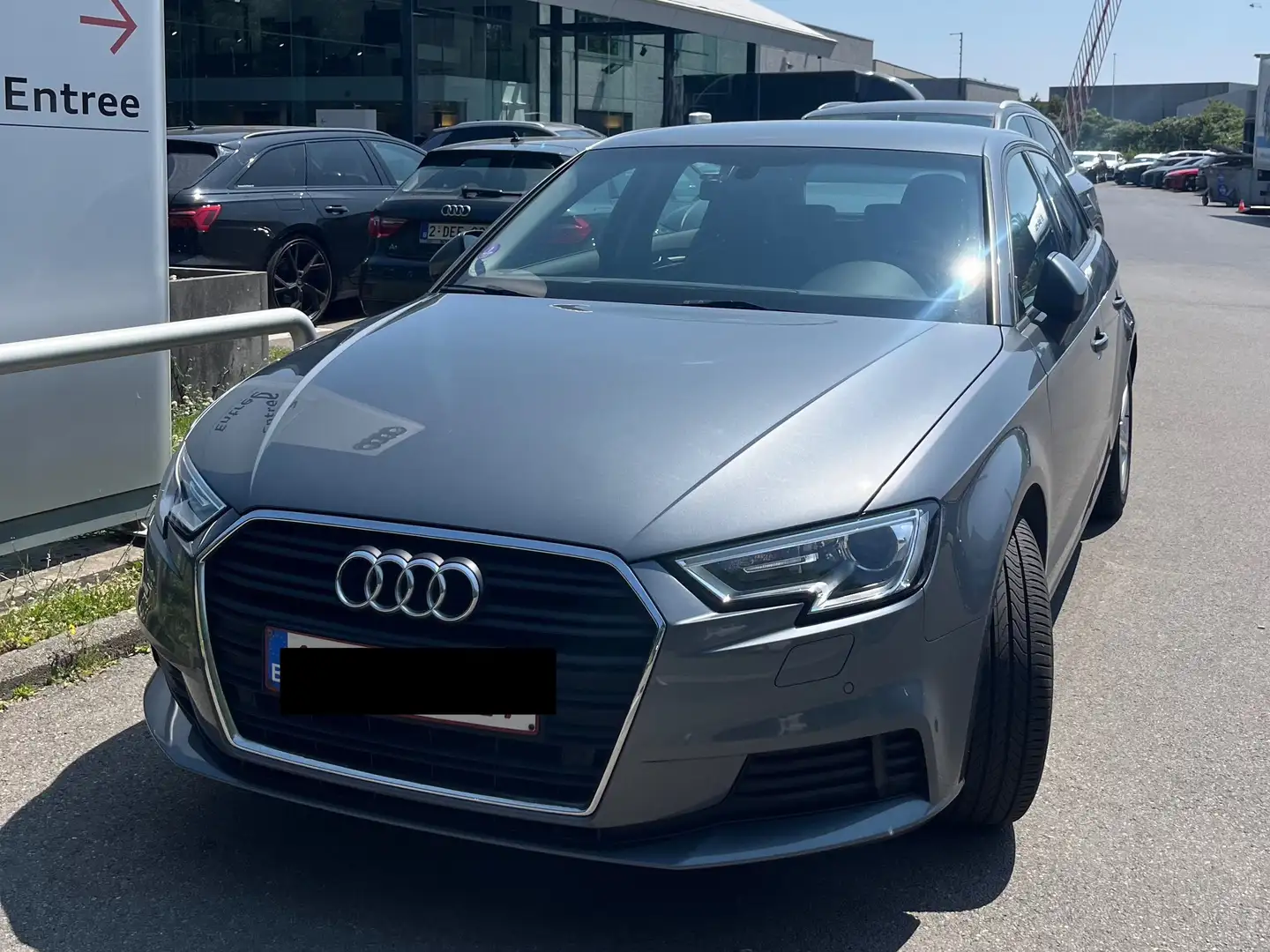 Audi A3 A3 Sportback 1.4 TFSI ultra S tronic (170Cv) Grijs - 1