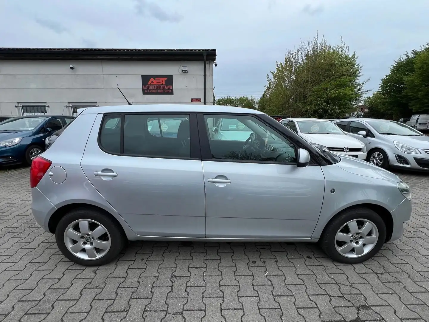 Skoda Fabia 1.2 86PS, TÜV NEU, Klima, 2.Hand, Garantie Silber - 2