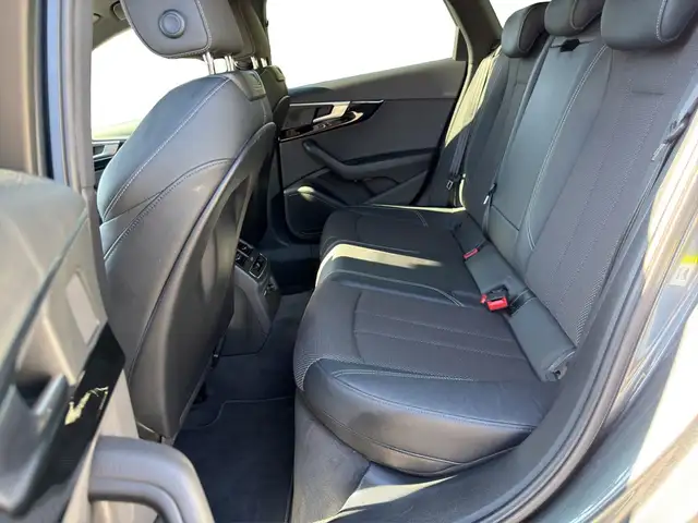 Audi A4 view 22