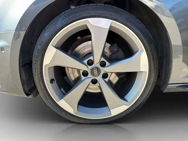 Audi A4 view 23