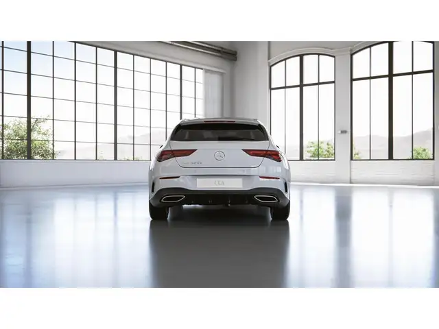 Mercedes-Benz CLA view 5