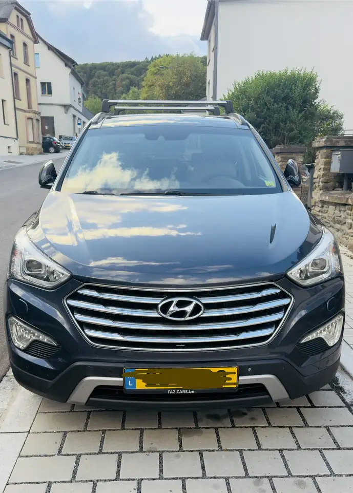 Hyundai Grand Santa Fe