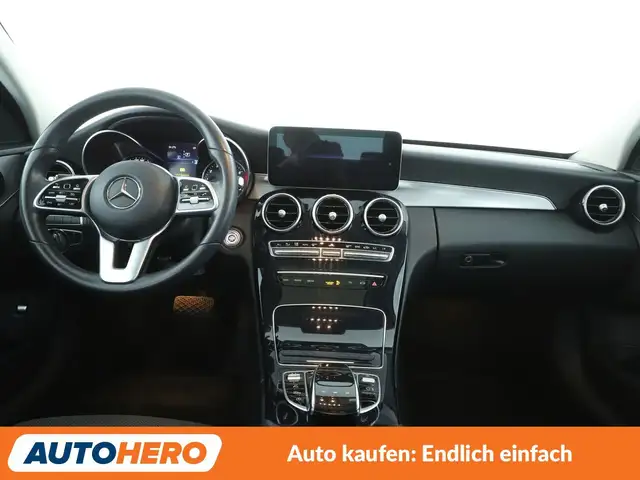 Mercedes-Benz C-Class view 12