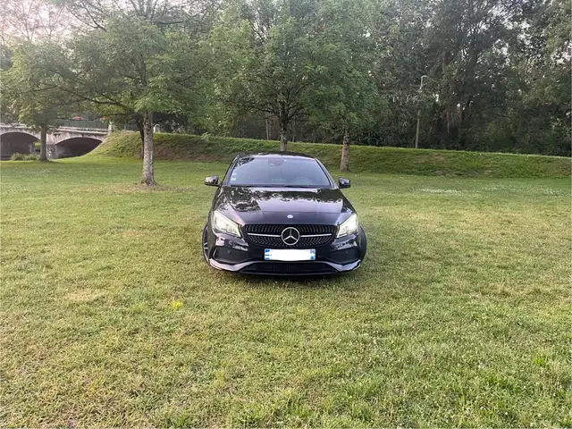 Mercedes-Benz CLA view 2
