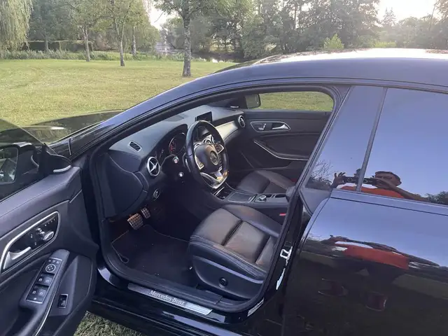Mercedes-Benz CLA view 5