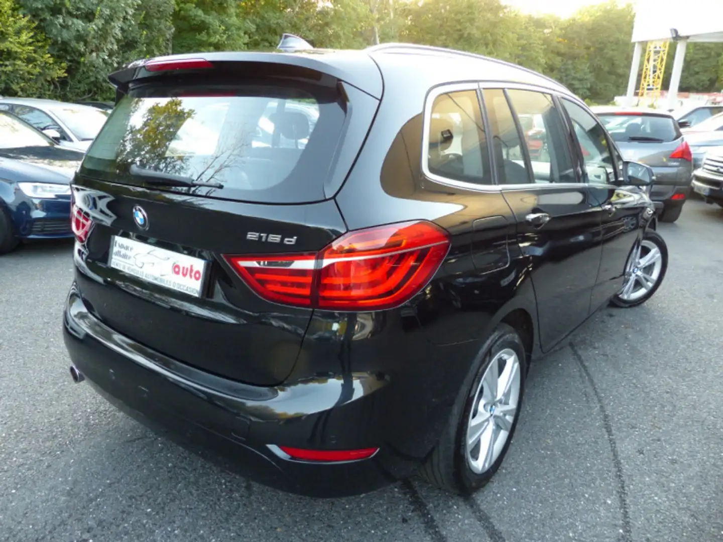 BMW 216 (F46) 216D 116CH BUSINESS Noir - 2