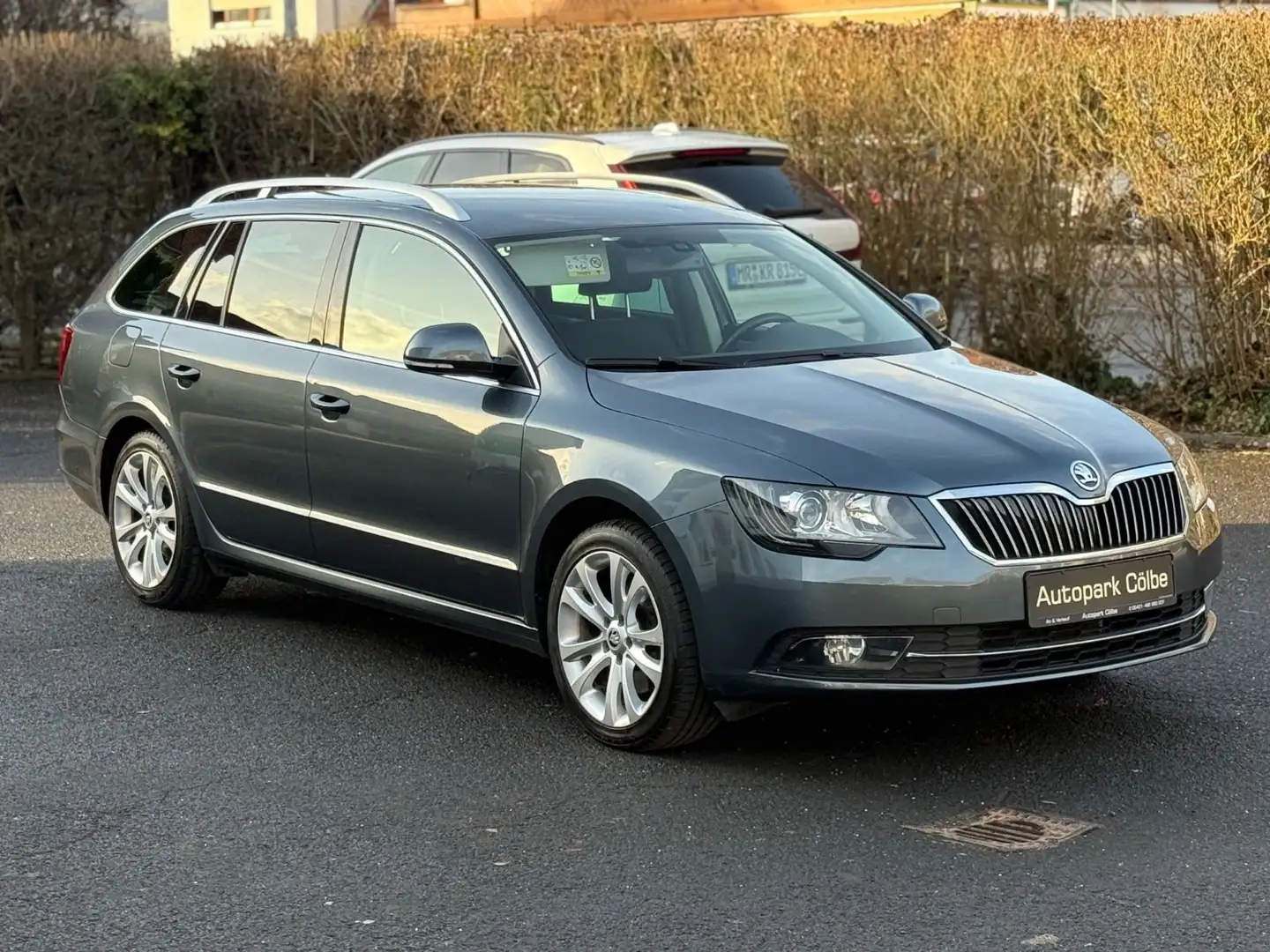 Skoda Superb Combi Best Of Grau - 2